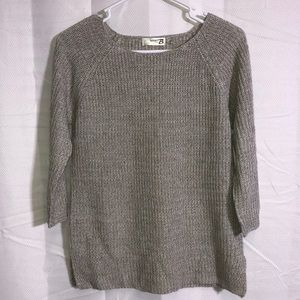 Make B sweater. Medium